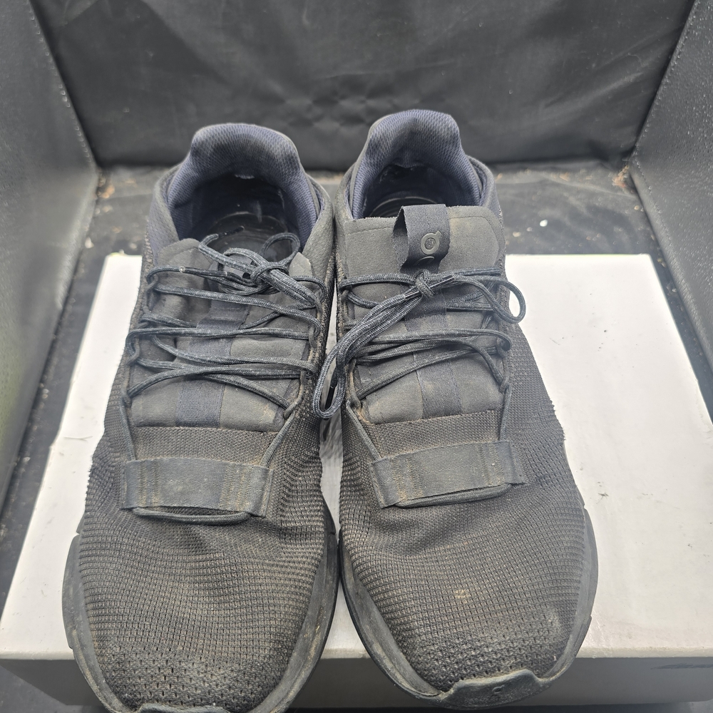 On Running Men's Black Knit‎ Lace-Up Sneakers
